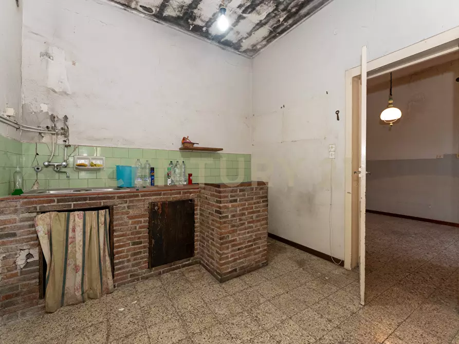 Immagine 39 di Villa in vendita  in Via Tripoli 229 a Catania