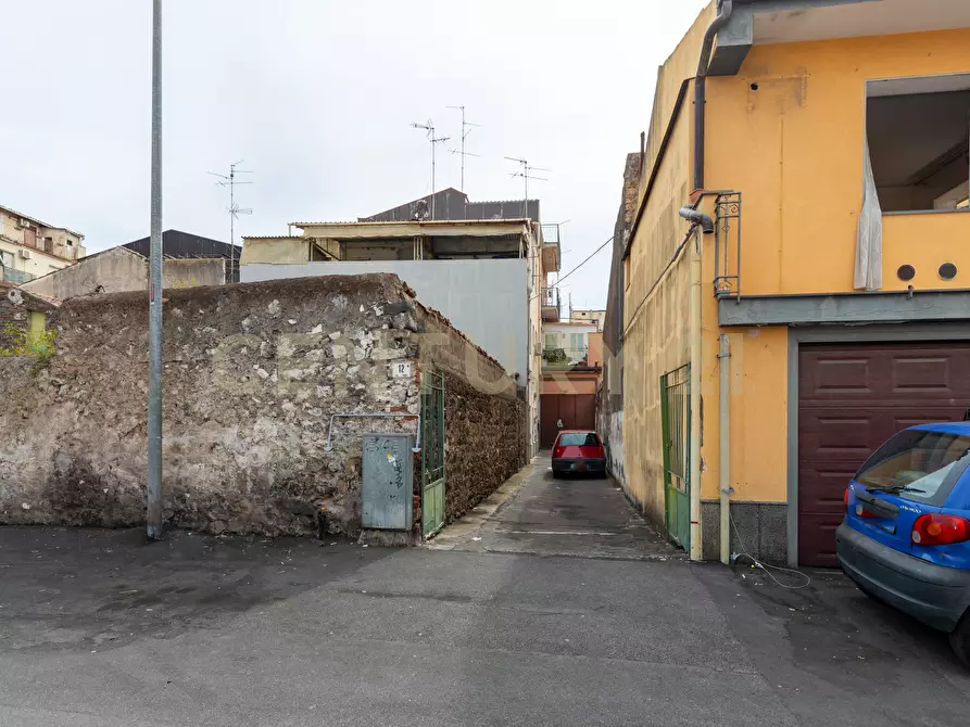 Immagine 20 di Trilocale in vendita  in Via Mirko 12 a Catania