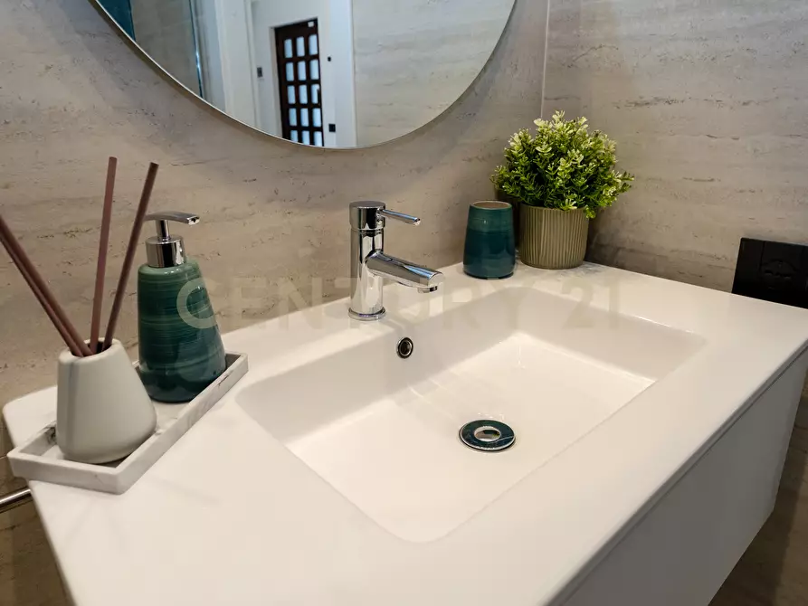 Immagine 18 di Bilocale in affitto  in Via Vampolieri 42 a Aci Castello