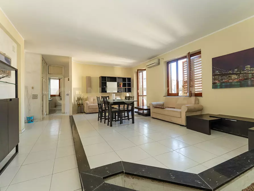 Immagine 11 di Appartamento in vendita  in Via Firenze 99 a Aci Castello