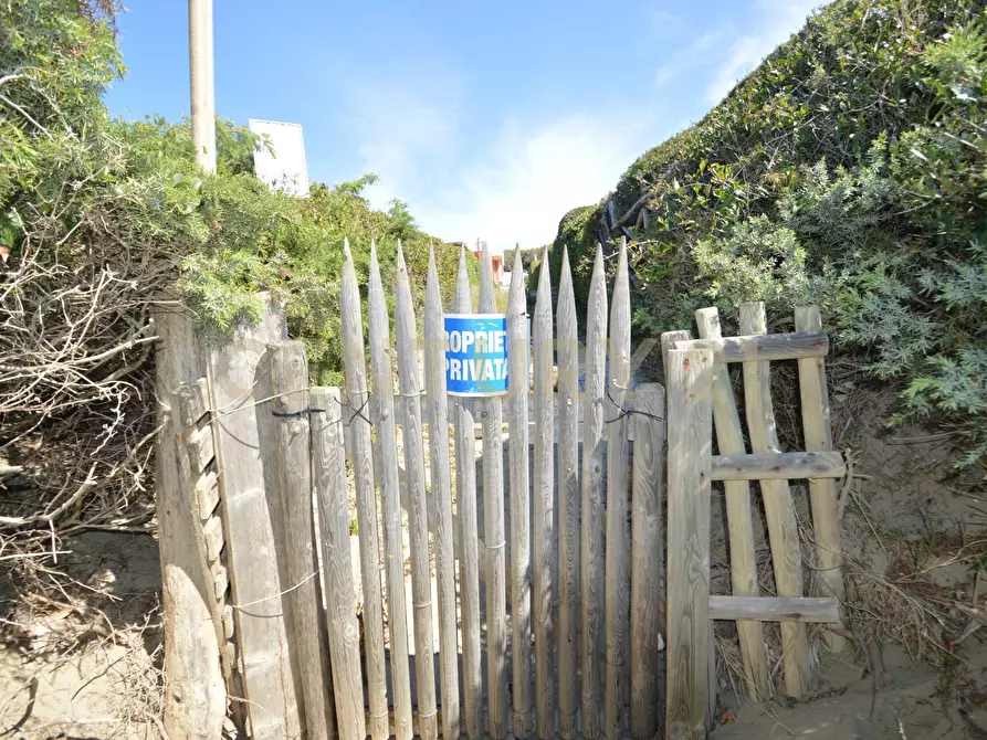 Immagine 37 di Quadrilocale in vendita  a Castiglione Della Pescaia
