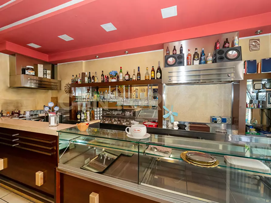 Immagine 18 di Bar / Ristorante in vendita  in Via Milo 10 a Catania