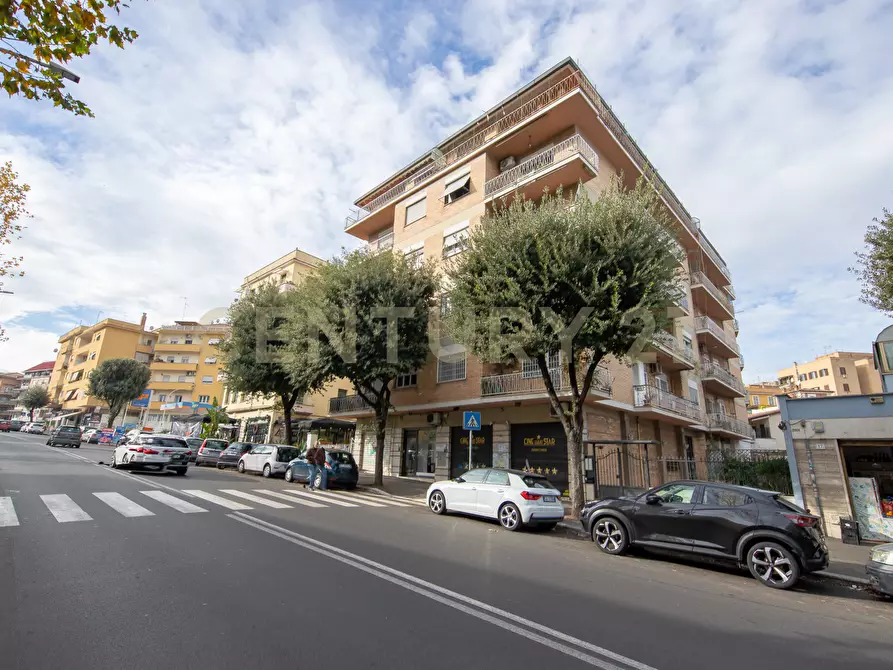 Immagine 34 di Bilocale in vendita  in Via della Bufalotta 15 a Roma