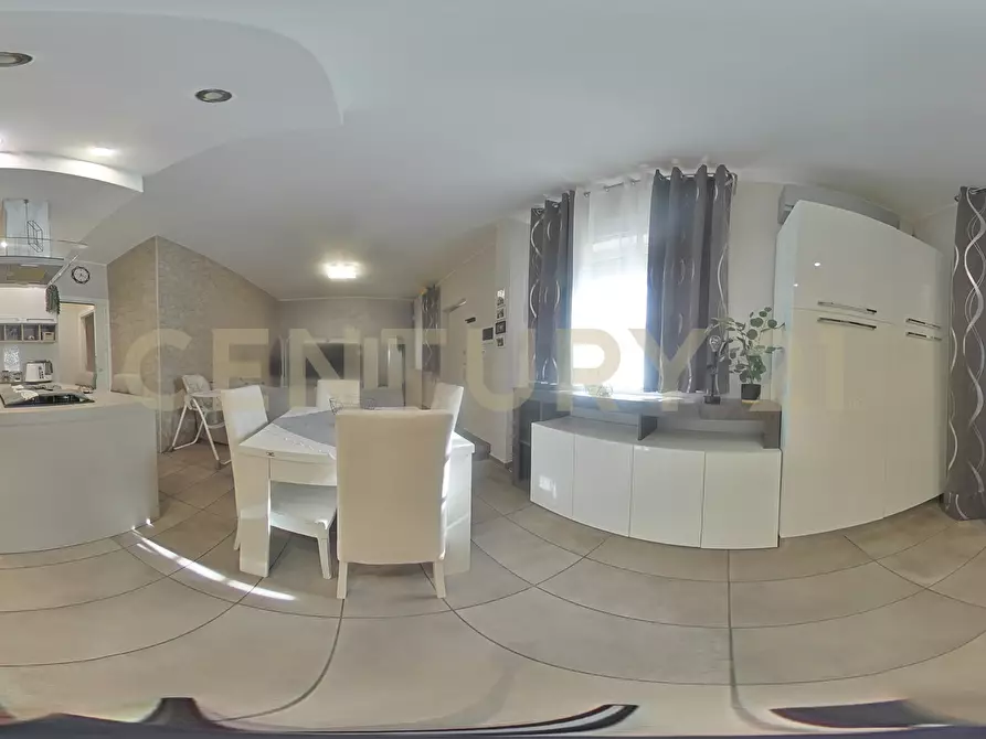 Immagine 7 di Casa semindipendente in vendita  in Via A. di Sangiuliano 42 a Sant'agata Li Battiati