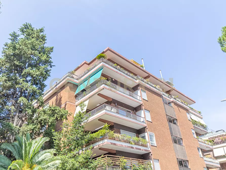 Immagine 60 di Trilocale in vendita  in Via Bevagna 56 a Roma