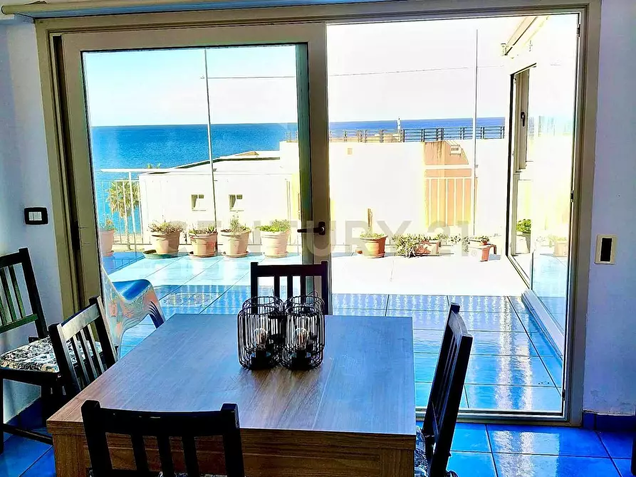 Immagine 11 di Quadrilocale in vendita  in Via Tripoli 134 a Capo D'orlando