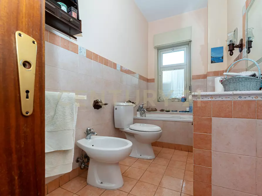 Immagine 23 di Trilocale in vendita  in Via Duca degli Abruzzi 163 a San Giovanni La Punta