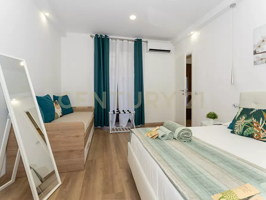 Immagine 19 di Bilocale in vendita  in Via Calì 17 a Catania