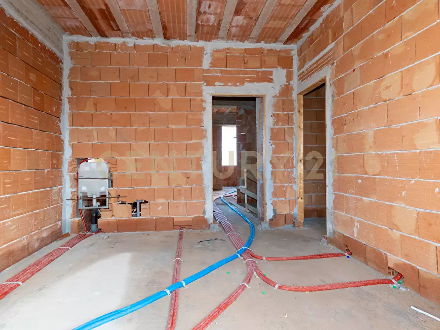 Immagine 31 di Villa in vendita  in Via Ruggero Leoncavallo 7 a Aci Sant'antonio