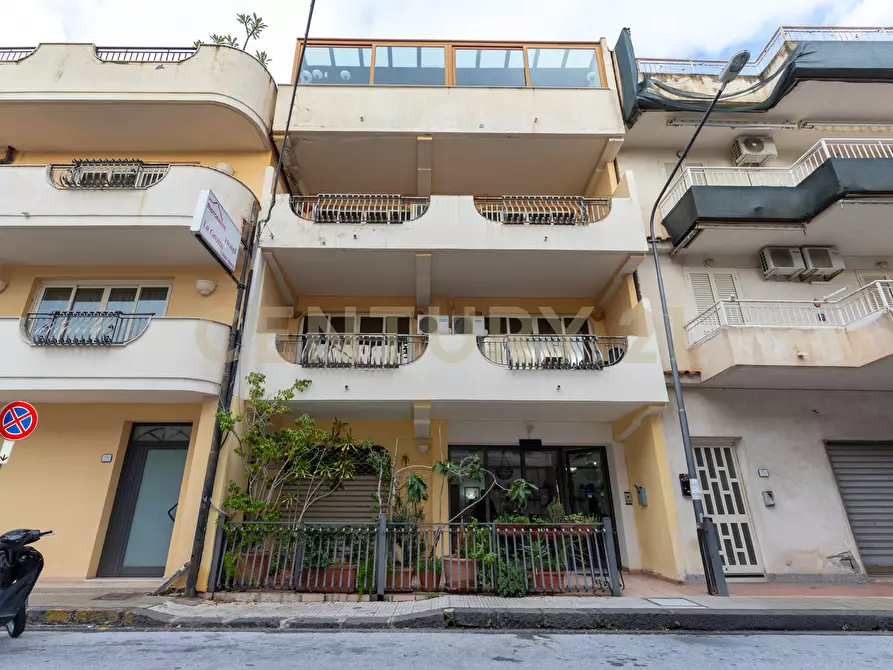 Immagine 2 di Casa indipendente in vendita  in Via Consolare Valeria 220 a Sant'alessio Siculo