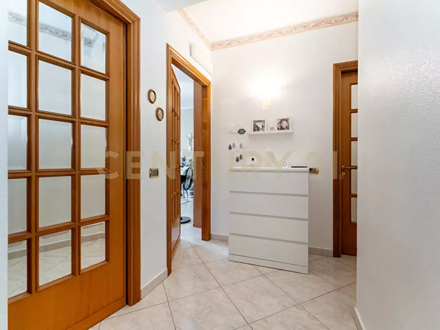 Immagine 67 di Pentalocale in vendita  in Via Nobile 19 a San Gregorio Di Catania