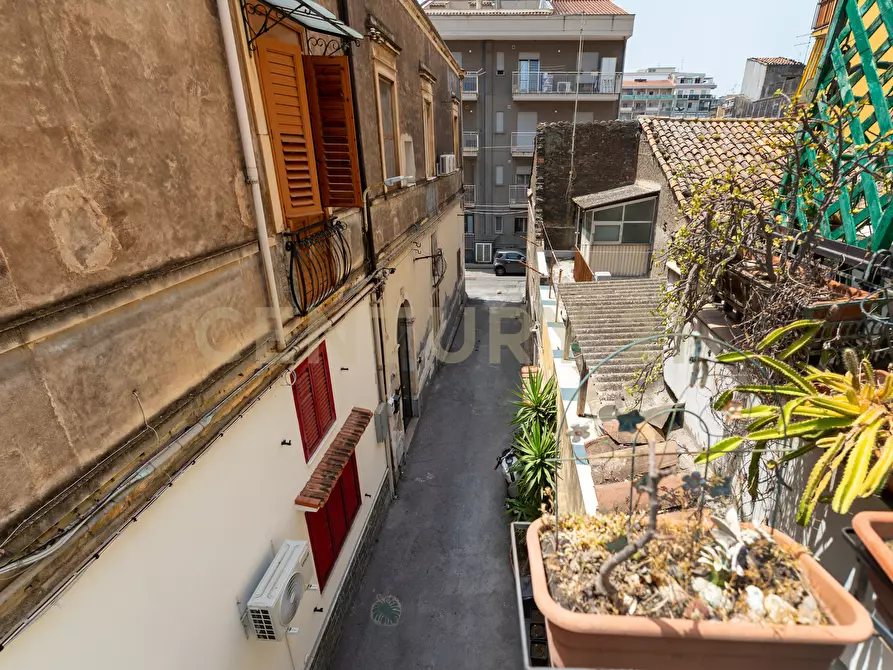 Immagine 30 di Casa indipendente in vendita  in Cortile del Granato 4 a Catania