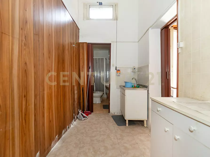 Immagine 25 di Trilocale in vendita  in Via Re Martino 56 a Catania