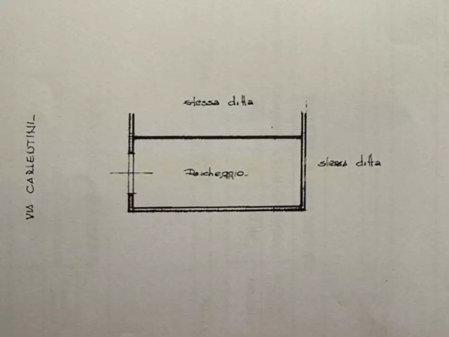 Immagine 6 di Garage in vendita  in Via Carlentini 4 a Siracusa