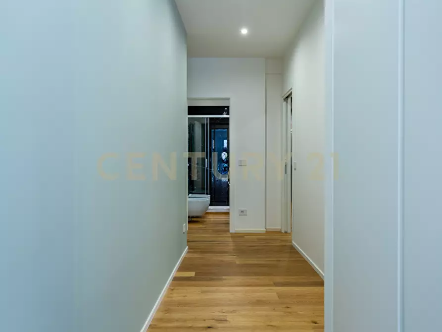 Immagine 8 di Loft/Open space in vendita  in Via dell'Olmata 30 a Roma