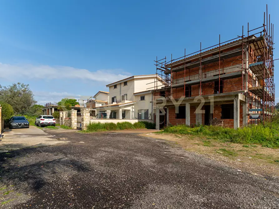 Immagine 5 di Villa in vendita  in Via Vitaliano Brancati SNC a Augusta