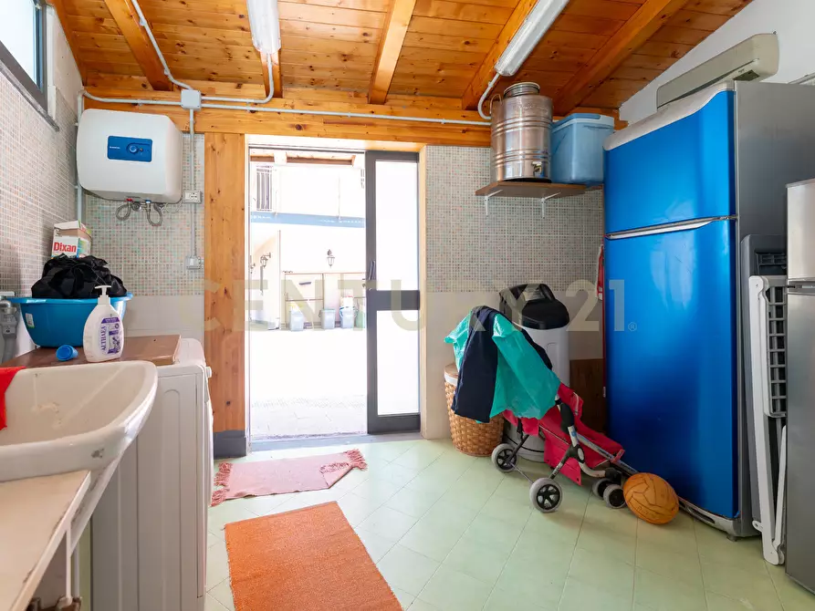 Immagine 30 di Villa in vendita  in Via Salemi 18 a Mascalucia