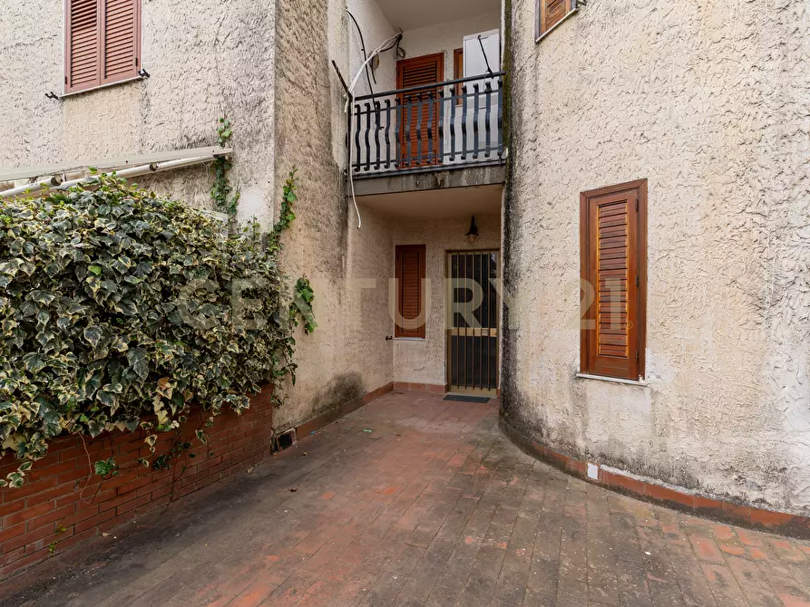 Immagine 10 di Trilocale in vendita  in Via del Sileno 2 a Giardini-Naxos