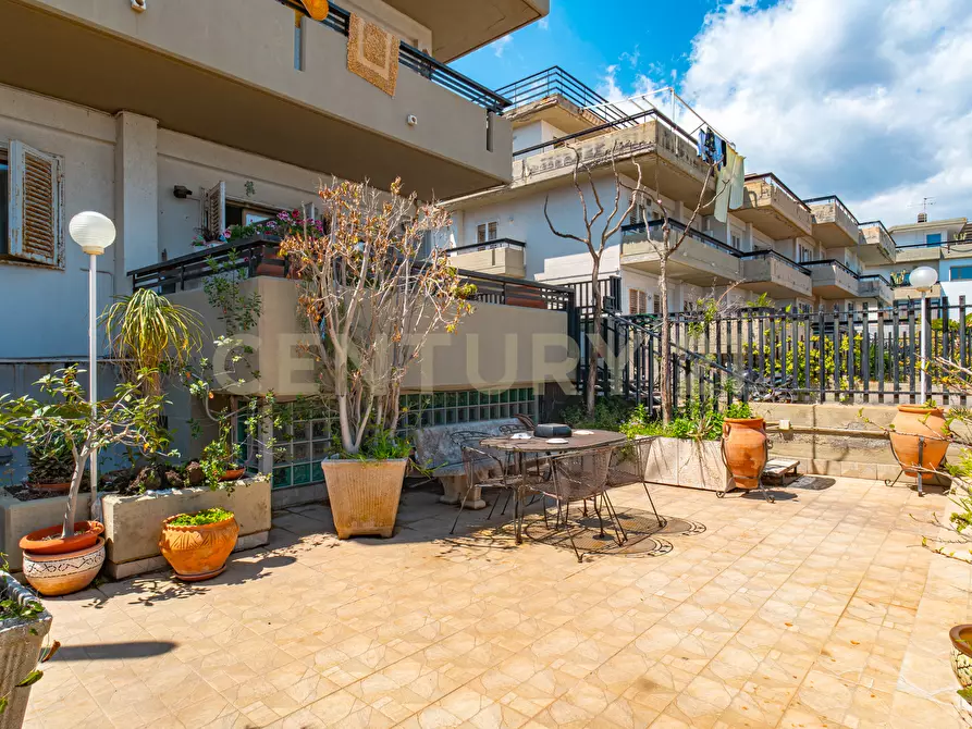 Immagine 44 di Villa in vendita  in Via G. Pezzana 9 a Aci Castello