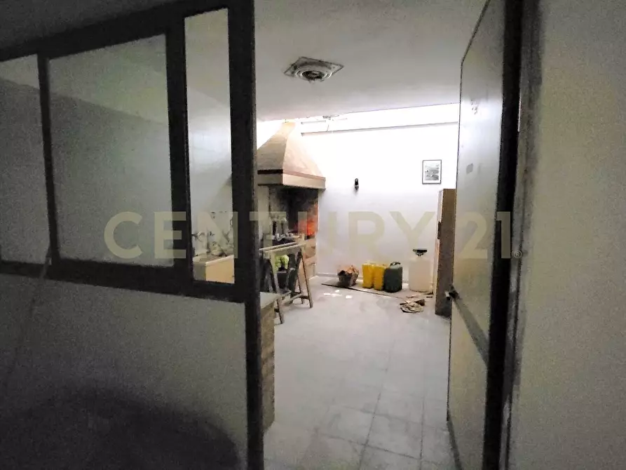 Immagine 8 di Garage in vendita  in Via Genova 35 a Aci Castello