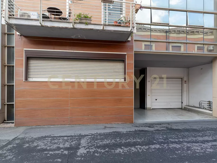 Immagine 46 di Trilocale in vendita  in Via Ruggero Leoncavallo 5 a Catania