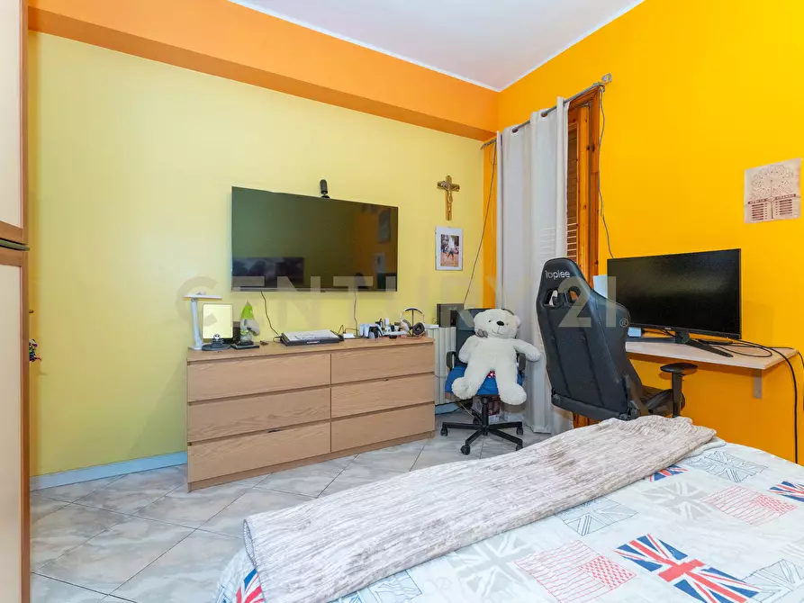 Immagine 30 di Pentalocale in vendita  in Via Antonio de Curtis 27 a Misterbianco