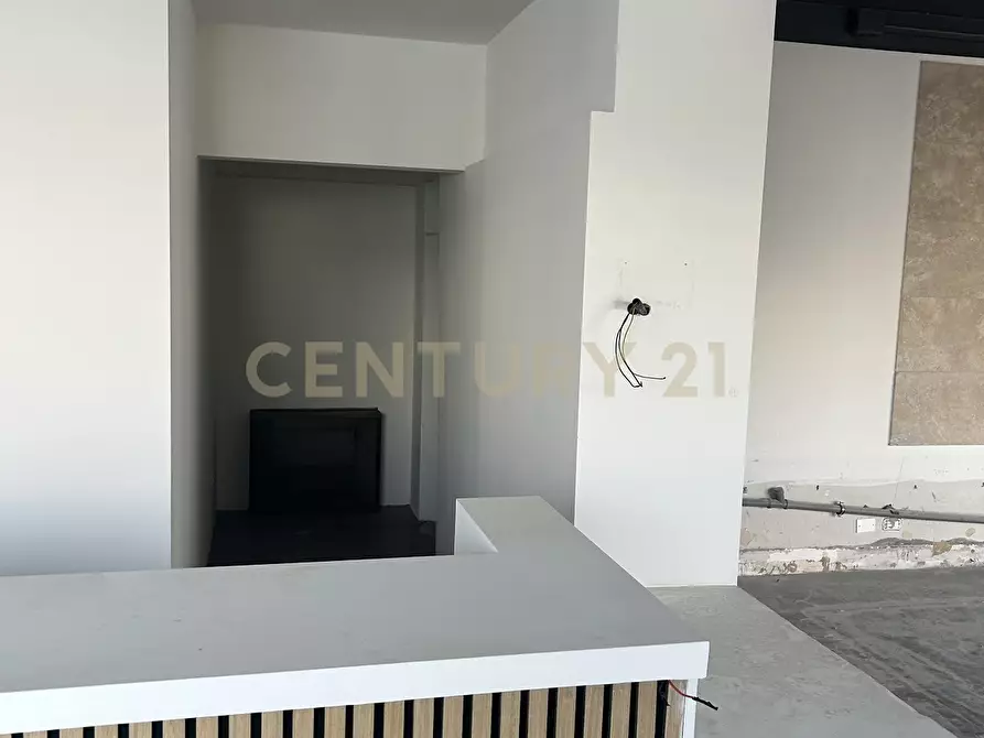 Immagine 20 di Locale commerciale in affitto  in Viale del Lavoro snc a San Martino Buon Albergo