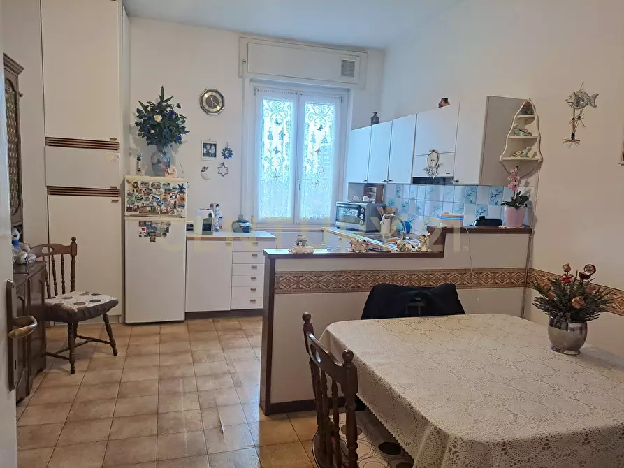 Immagine 1 di Quadrilocale in vendita  in Via Ugo Foscolo 2b a Verona