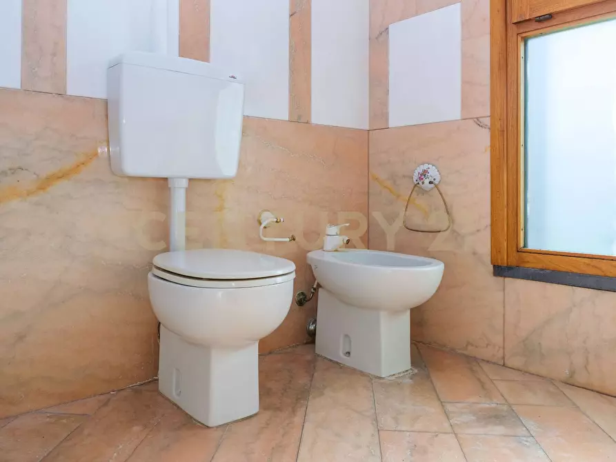 Immagine 29 di Villa in vendita  a Catania