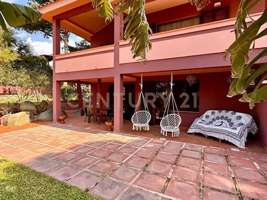 Immagine 2 di Villa in vendita  in Via dei Pioppi 57 a Quartu Sant'elena