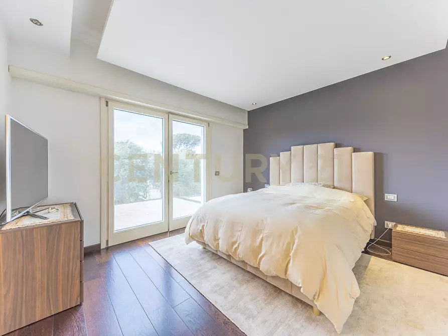 Immagine 85 di Villa in affitto  in Via Bedollo 117 a Roma