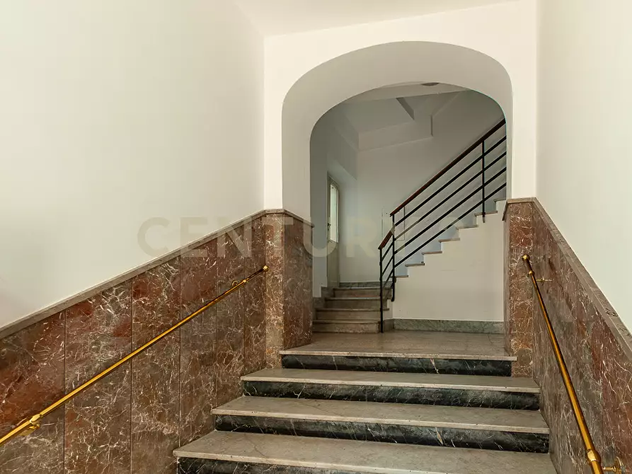 Immagine 8 di Appartamento in vendita  in Via Lampedusa a Roma