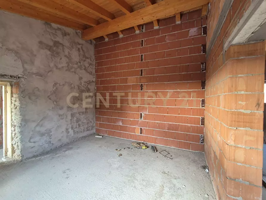 Immagine 18 di Palazzo in vendita  in Via Vigolo 1 a Negrar di Valpolicella