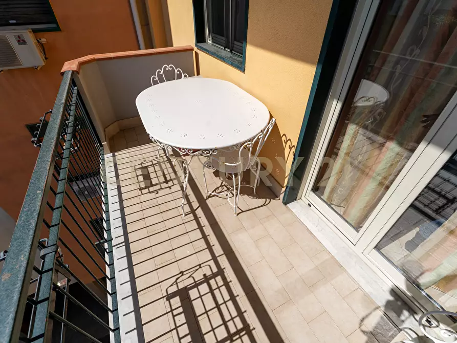 Immagine 23 di Trilocale in vendita  in Via Riccardo Wagner 50 a Acireale