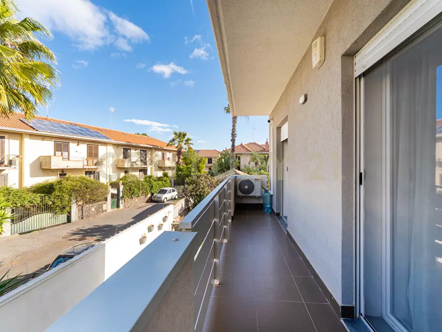 Immagine 39 di Quadrilocale in vendita  in Vicolo  Aurora 8 a Tremestieri Etneo