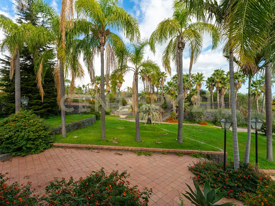 Immagine 45 di Rustico / casale in vendita  in Via Castelnuovo Don Bosco 68 a Acireale