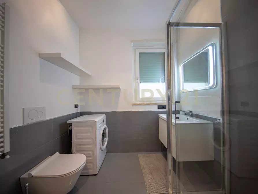 Immagine 18 di Bilocale in vendita  in Via Isotta Gaeta 15 a Roma