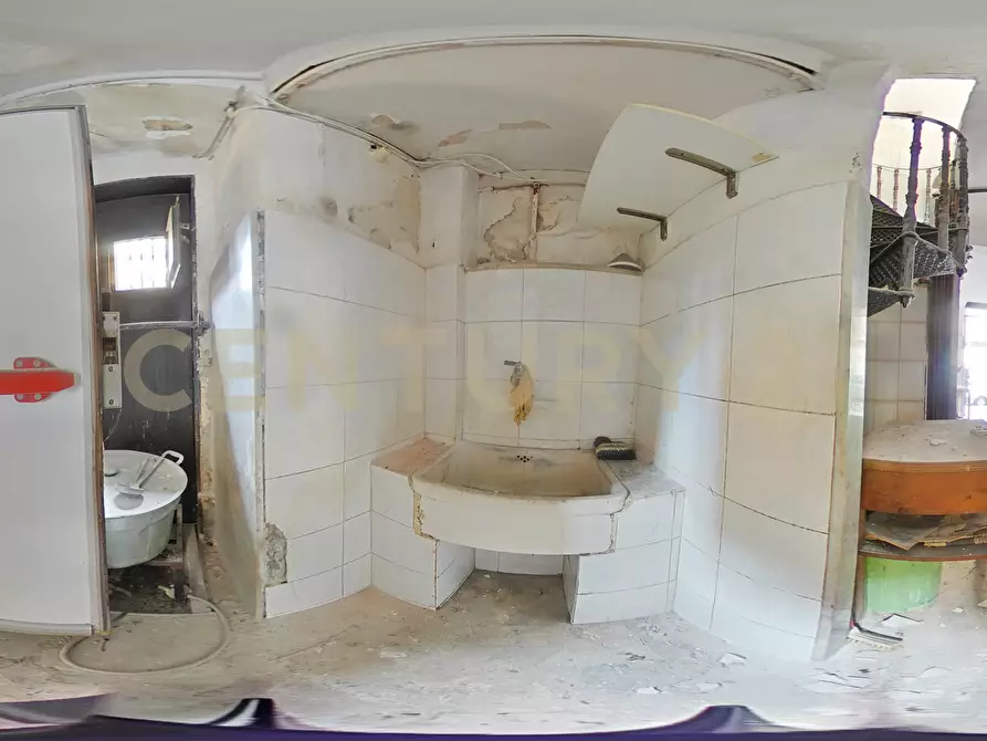 Immagine 33 di Bilocale in vendita  in Via Plebiscito 137 a Catania