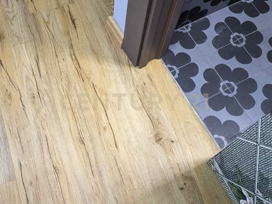 Immagine 23 di Locale commerciale in vendita  in Largo Rosolino Pilo 6 a Catania