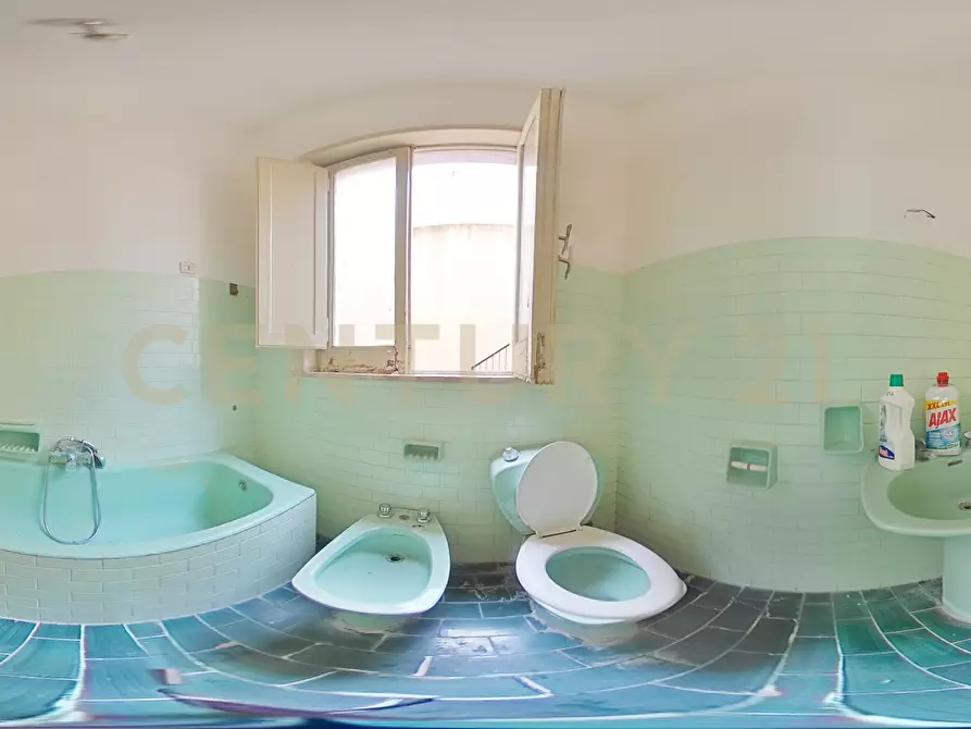 Immagine 55 di Pentalocale in vendita  in Via Principe Umberto 397 a Augusta