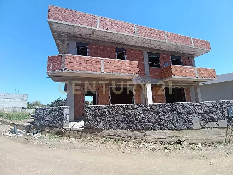 Immagine 12 di Casa bifamiliare in vendita  in VIA LEONCAVALLO 7 a Aci Sant'antonio