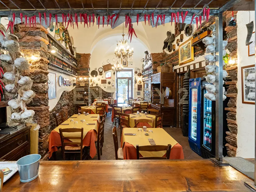 Immagine 36 di Pizzeria / Pub in vendita  in Via Plebiscito 179 a Catania