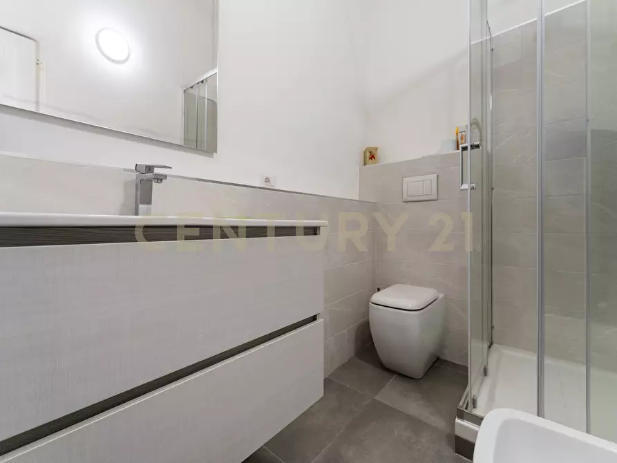 Immagine 38 di Appartamento in vendita  in Via Cordai 96 a Catania