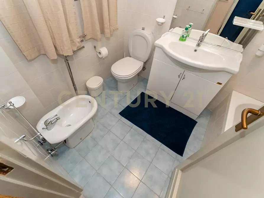 Immagine 25 di Appartamento in affitto  in Via Vittorio Emanuele Orlando 130 a Catania