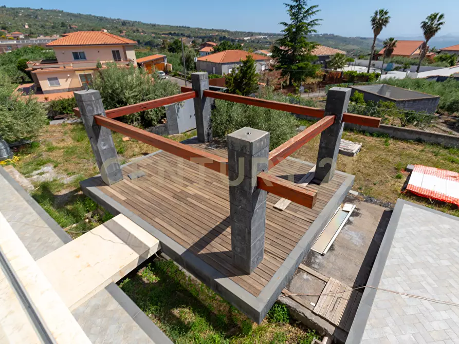 Immagine 25 di Villa in vendita  in SS284 a Adrano