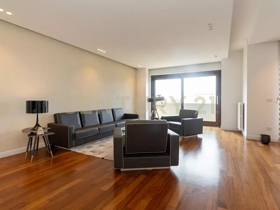 Immagine 44 di Villa in vendita  in Via Scala 58 a San Gregorio Di Catania