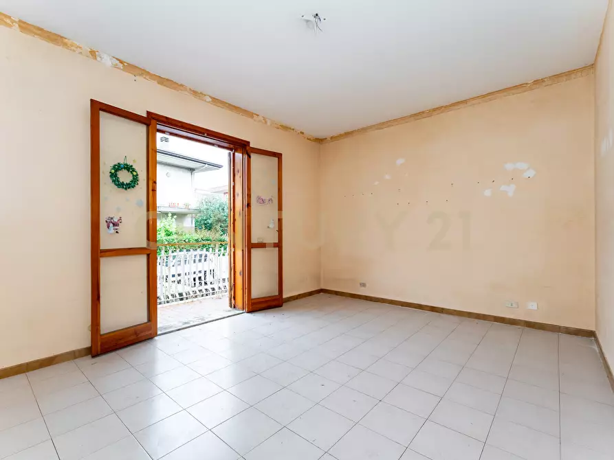 Immagine 27 di Quadrilocale in vendita  in Via Guglielmo Marconi 15 a Viagrande