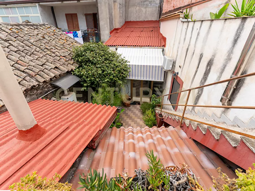 Immagine 34 di Casa indipendente in vendita  in Piazza Guglielmo Marconi 1 a Camporotondo Etneo