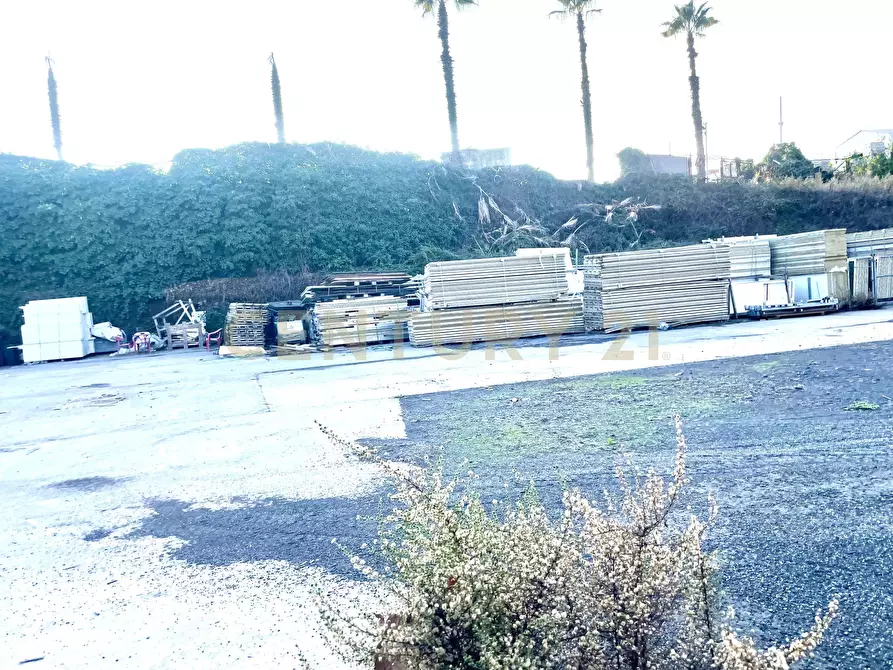 Immagine 7 di Capannone industriale in vendita  in Via Salvo D'Acquisto a San Giovanni La Punta