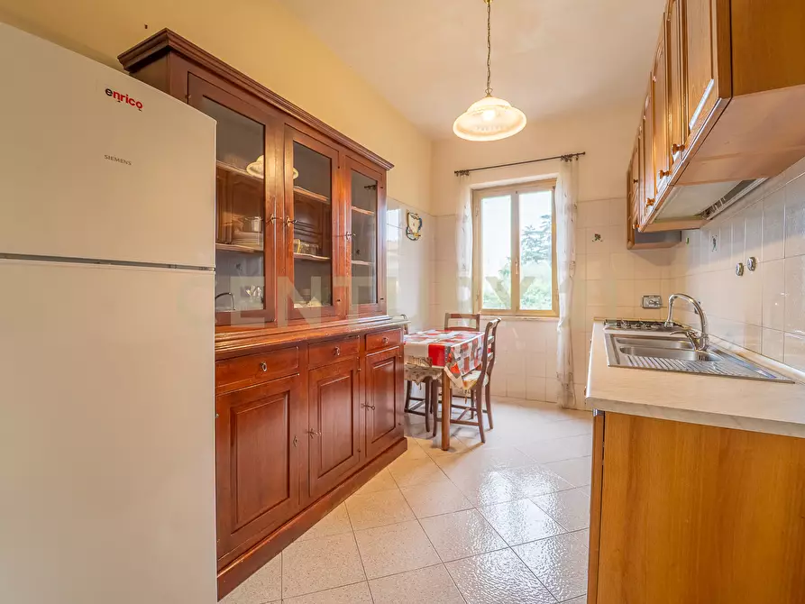 Immagine 16 di Pentalocale in vendita  in Via Due Giugno 66 a Fonte Nuova